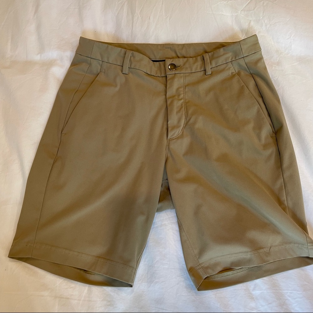 COPY - Lululemon Commission Classic-Fit Short 9”
- size 32’